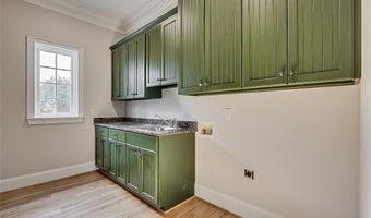 1086 Wilson Dr, Asheboro, NC 27205