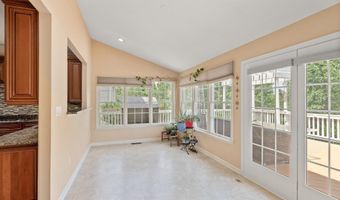 43878 CAMELLIA St, Ashburn, VA 20147