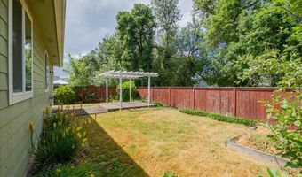 900 TRINITY St, Albany, OR 97322