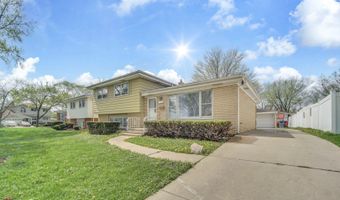 10 N ADAMS Dr, Addison, IL 60101