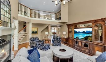 5007 Rockhaven Dr, Clarence, NY 14031