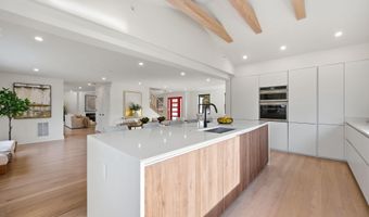 9200 CEDAR Ln, Bethesda, MD 20814