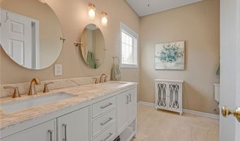 660 Elmwood Pt, Aurora, OH 44202