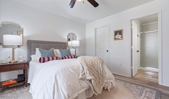507 Braithwaite St B, Bentonville, AR 72712