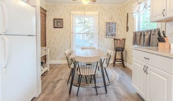 17 Crossmon St, Alexandria Bay, NY 13607