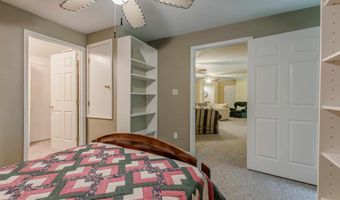8900 Hinkson Rd, Benton, AR 72019