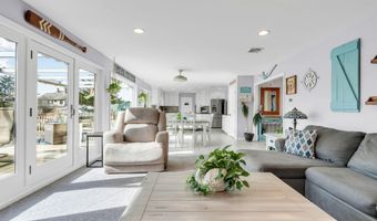 20 Dune Dr, Bayville, NJ 08721