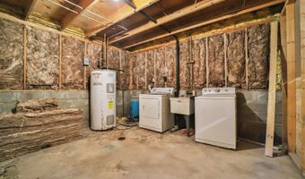 951 Swede Lake Trl SW, Backus, MN 56435