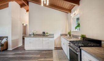 145 KANE St, Kahului, HI 96732