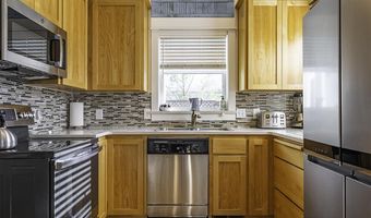 144 N 2nd St, Ashland, OR 97520