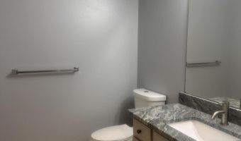 2822 S Knightsbridge Cir, Ann Arbor, MI 48105