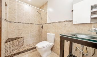 615 Broadway 46, Amityville, NY 11701