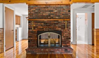 22 Oakland Cir, Abington, MA 02351