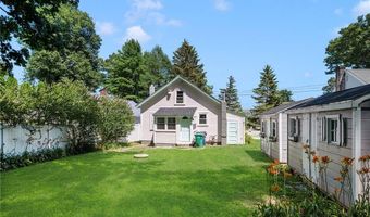 69 Overlook Dr, Warwick, RI 02818