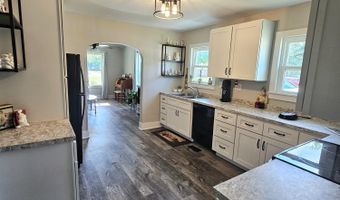 2002 Chouteau Ave, Baxter Springs, KS 66713