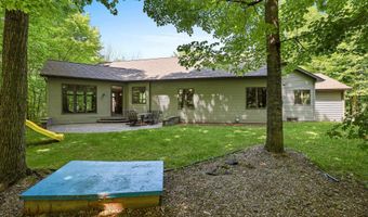 N3880 ANITA WIECKERT Road, Appleton, WI 54913