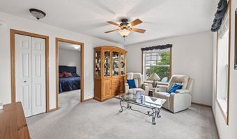 6597 Linwood Dr NE, Albertville, MN 55301