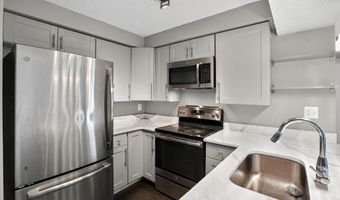 6010 CURTIER Dr F, Alexandria, VA 22310
