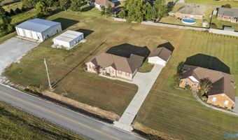 17176 Glaze Rd, Athens, AL 35611