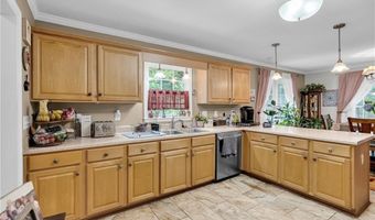 905 Daisy Ln, Athens, GA 30605