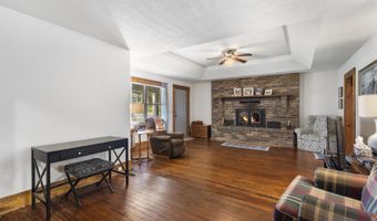 400 E Walker St, Ash Grove, MO 65604