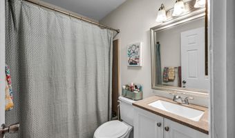 26 Glenview Dr 26, Cromwell, CT 06416
