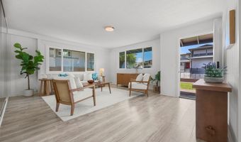 4819 Likini St, Honolulu, HI 96818