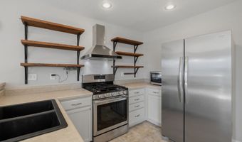 5113 NE Ledgestone Ct, Ankeny, IA 50021