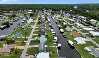 1610 Juno Trl, Astor, FL 32102