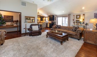 6813 Connie Dr, Avon, IN 46123