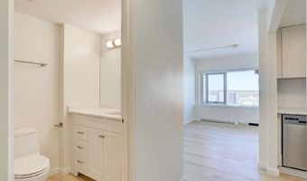 555 E William St 16G, Ann Arbor, MI 48104