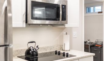 240 Bragg's Ln, Barnstable, MA 02630