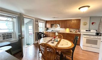 302 State St, Bristol, RI 02809