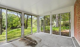 10748 100th St SE, Alto, MI 49302