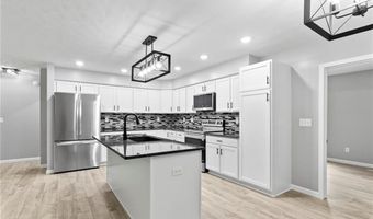934 E Crothersville Rd, Austin, IN 47102