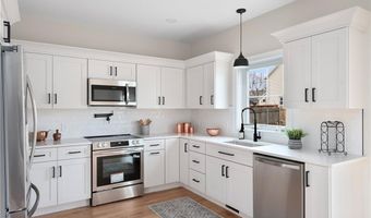 27 Holly St, East Providence, RI 02915