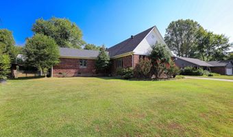 521 W CROSS St, Benton, AR 72015