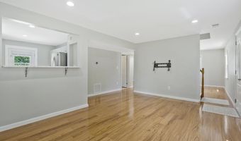 6024 RIXEY Dr, Alexandria, VA 22303