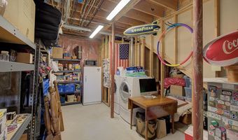 105 Brook Dr, Burlington, VT 05408