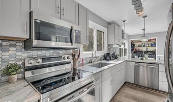 1039 Ridgeview Ct, Avon, IN 46123