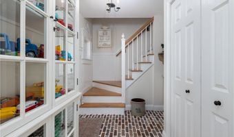 435 Old Hebron Rd, Colchester, CT 06415