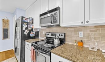 3721 Picasso Ct, Charlotte, NC 28205