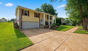 254 Village Mead Dr, Ballwin, MO 63021
