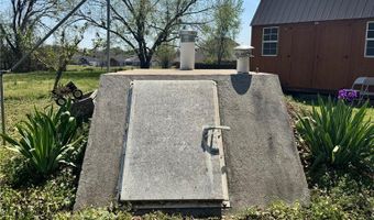 915 Maple Shade Rd, Alma, AR 72921