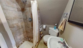 1010 W Richway Dr, Albert Lea, MN 56007
