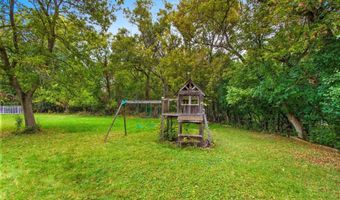 216 W SEYMOUR St, Appleton, WI 54915