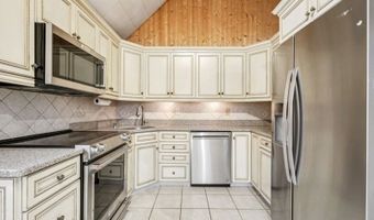 16 Winding Hill Rd, Alloway, NJ 07462