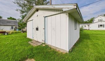 63 S Market St, Andrews, IN 46702