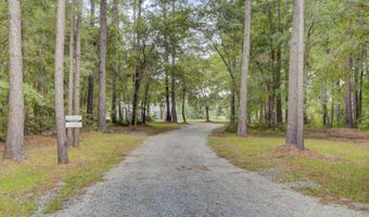 7527 Ladys Secret Ln, Awendaw, SC 29429