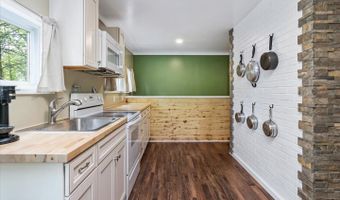 151 E TRAILS Rd, Airville, PA 17302
